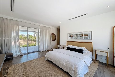 Купить виллу или дом в Ки-Бискейн, Флорида 5 спален, 349.5м2, № 2050528 - фото 23