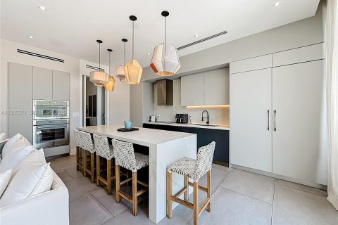 Купить виллу или дом в Ки-Бискейн, Флорида 5 спален, 349.5м2, № 2050528 - фото 8