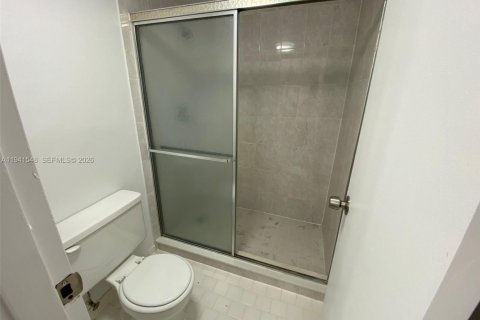 Condominio en venta en Deerfield Beach, Florida, 2 dormitorios, 88.26 m2 № 1998636 - foto 10