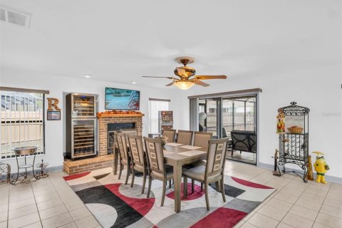 Villa ou maison à vendre à Palm Harbor, Floride: 3 chambres, 216.65 m2 № 2094107 - photo 18