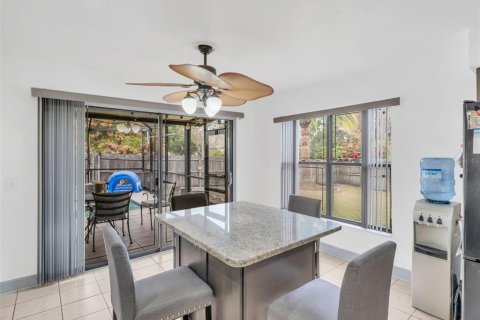 Villa ou maison à vendre à Palm Harbor, Floride: 3 chambres, 216.65 m2 № 2094107 - photo 16
