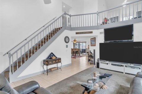 Villa ou maison à vendre à Palm Harbor, Floride: 3 chambres, 216.65 m2 № 2094107 - photo 9