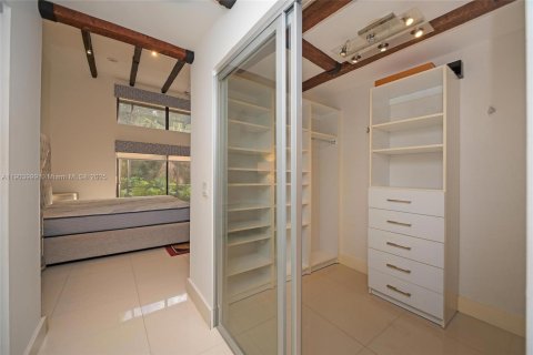 Villa ou maison à louer à Doral, Floride: 3 chambres, 189.24 m2 № 2018796 - photo 22