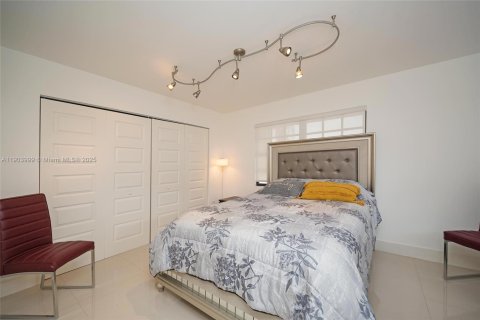 Villa ou maison à louer à Doral, Floride: 3 chambres, 189.24 m2 № 2018796 - photo 30