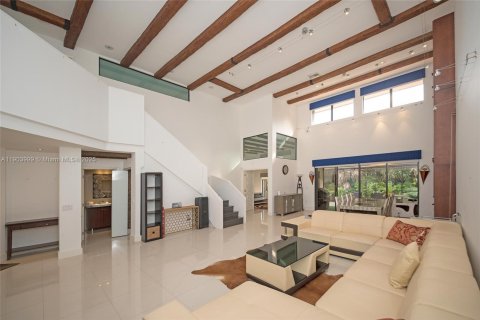 Villa ou maison à louer à Doral, Floride: 3 chambres, 189.24 m2 № 2018796 - photo 13