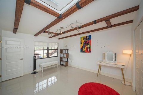 Villa ou maison à louer à Doral, Floride: 3 chambres, 189.24 m2 № 2018796 - photo 28