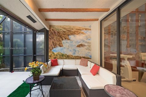 Villa ou maison à louer à Doral, Floride: 3 chambres, 189.24 m2 № 2018796 - photo 10