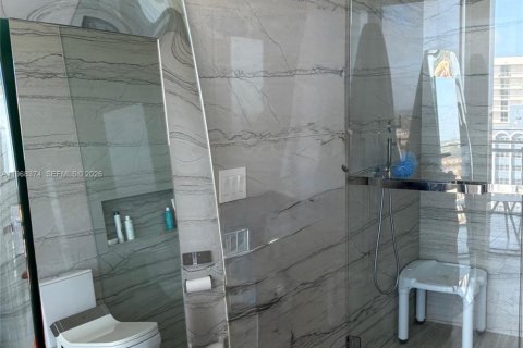 Condo in Miami Beach, Florida, 1 bedroom  № 2041851 - photo 17
