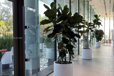 Condo in Miami Beach, Florida, 1 bedroom  № 2041851 - photo 5