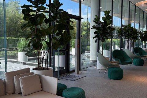 Condo in Miami Beach, Florida, 1 bedroom  № 2041851 - photo 4