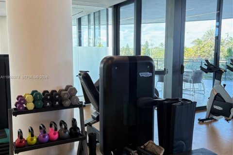 Condo in Miami Beach, Florida, 1 bedroom  № 2041851 - photo 25