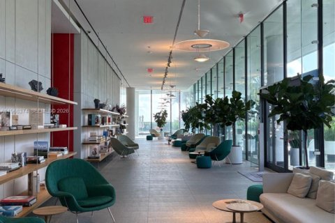 Condo in Miami Beach, Florida, 1 bedroom  № 2041851 - photo 2