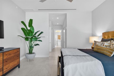 Condo in Sarasota, Florida, 3 bedrooms  № 1917567 - photo 13