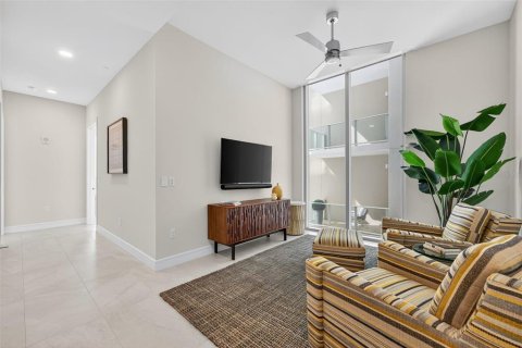 Condo in Sarasota, Florida, 3 bedrooms  № 1917567 - photo 19