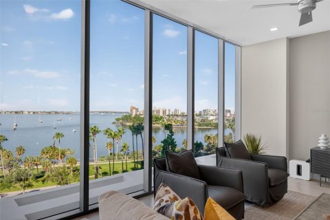 Condo in Sarasota, Florida, 3 bedrooms  № 1917567 - photo 4
