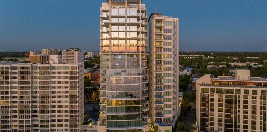 Condo in Sarasota, Florida, 3 bedrooms № 1917567