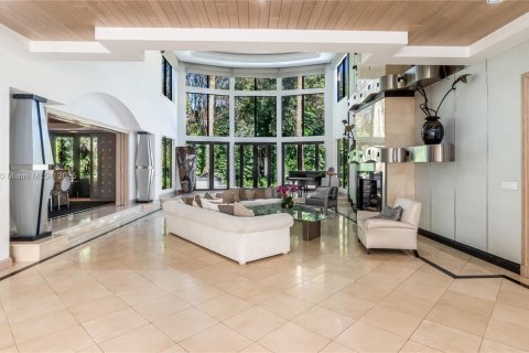 House in Pinecrest, Florida 7 bedrooms, 993.03 sq.m. № 1968897 - photo 20