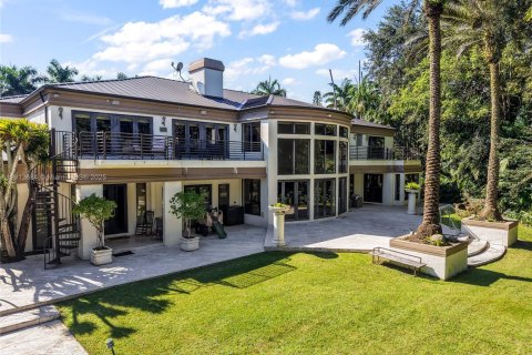House in Pinecrest, Florida 7 bedrooms, 993.03 sq.m. № 1968897 - photo 5