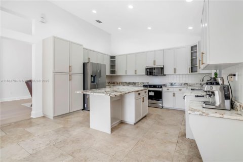 Villa ou maison à vendre à Miramar, Floride: 4 chambres, 214.98 m2 № 1954024 - photo 9