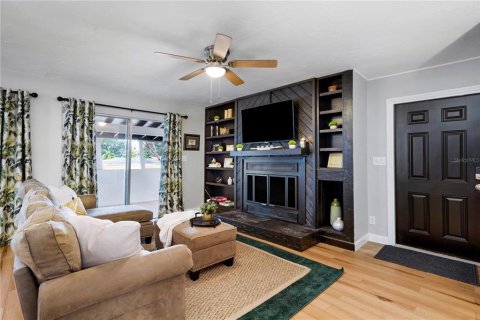 Appartement à Sarasota, Floride 3 chambres, 125.42 m2 № 2298895