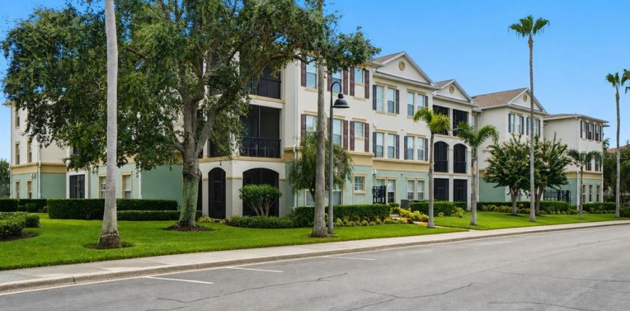 Condo à Windermere, Floride, 2 chambres  № 2167867