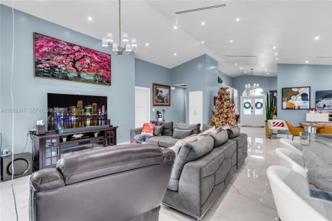 Casa en venta en Miami, Florida, 4 dormitorios, 183.39 m2 № 1985906 - foto 17