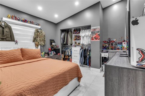 Casa en venta en Miami, Florida, 4 dormitorios, 183.39 m2 № 1985906 - foto 29