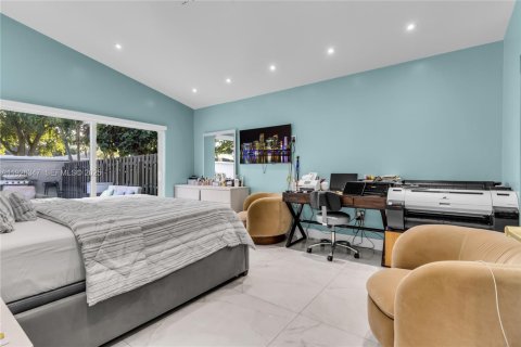 Casa en venta en Miami, Florida, 4 dormitorios, 183.39 m2 № 1985906 - foto 24