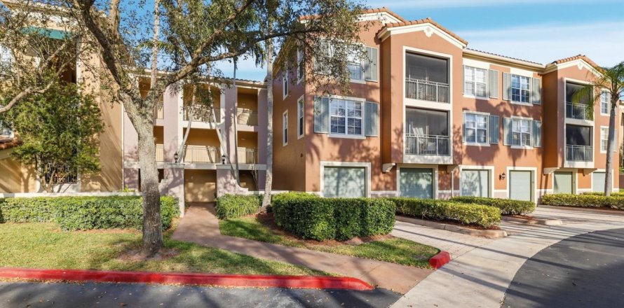 Condo à Wellington, Floride, 3 chambres  № 2171979