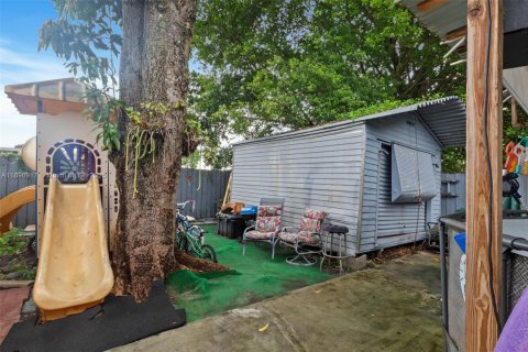 Купить виллу или дом в Майами-Гарденс, Флорида 2 спальни, 61.5м2, № 1948249 - фото 22