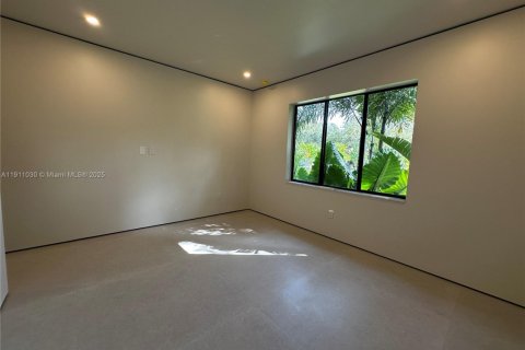 Villa ou maison à louer à Biscayne Park, Floride: 5 chambres, 351.45 m2 № 1967187 - photo 17