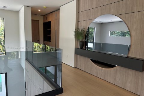 Villa ou maison à louer à Biscayne Park, Floride: 5 chambres, 351.45 m2 № 1967187 - photo 21