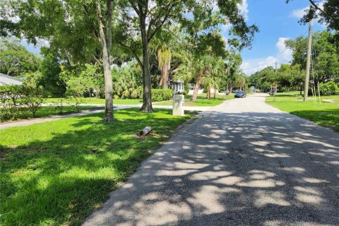 Terreno en venta en Oldsmar, Florida № 1910309 - foto 12