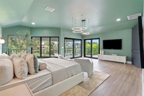 House in Boca Raton, Florida 5 bedrooms, 426.98 sq.m. № 1855025 - photo 26