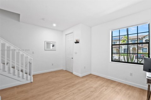 Купить таунхаус в Хайалиа, Флорида 2 спальни, 133.87м2, № 2078068 - фото 4