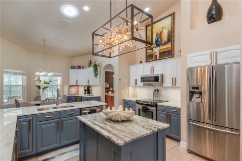 House in Ocala, Florida 3 bedrooms, 271.37 sq.m. № 758059 - photo 7