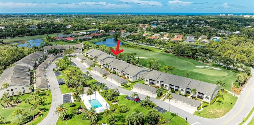 Condo in Sarasota, Florida, 2 bedrooms № 2100032