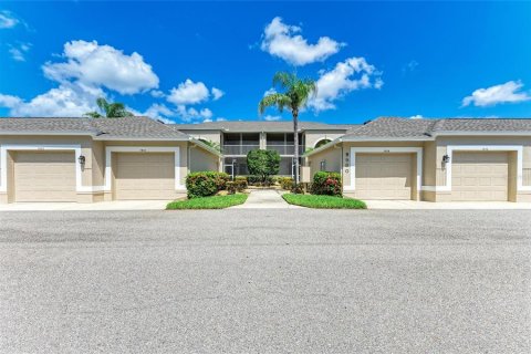 Condo in Sarasota, Florida, 2 bedrooms № 2100032 - photo 27