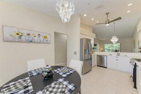 Condo in Sarasota, Florida, 2 bedrooms № 2100032 - photo 11