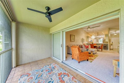 Condo in Sarasota, Florida, 2 bedrooms № 2100032 - photo 20