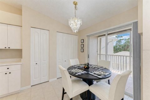 Condo in Sarasota, Florida, 2 bedrooms № 2100032 - photo 12