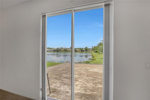 Casa en venta en Orlando, Florida, 4 dormitorios, 182.09 m2 № 1913783 - foto 11