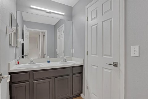 Casa en venta en Orlando, Florida, 4 dormitorios, 182.09 m2 № 1913783 - foto 29