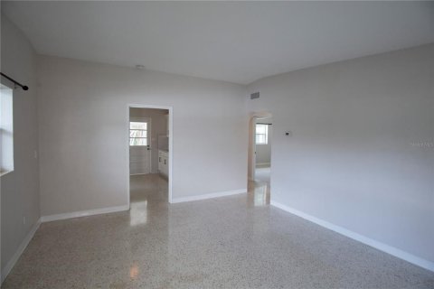 Apartamento en alquiler en Winter Park, Florida, 2 dormitorios, 107.77 m2 № 1843677 - foto 10