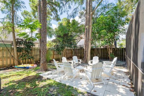 Villa ou maison à louer à Wellington, Floride: 5 chambres, 218.32 m2 № 1081627 - photo 1