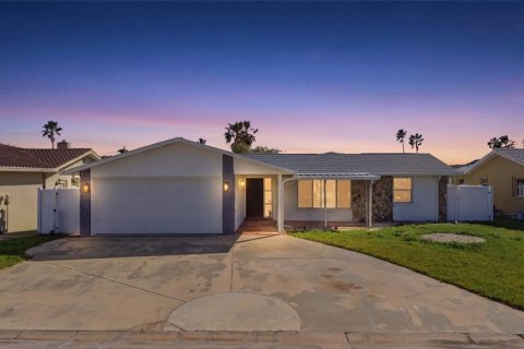Casa en New Port Richey, Florida 3 dormitorios, 131.92 m2 № 2230116