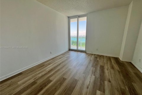 Copropriété à louer à Sunny Isles Beach, Floride: 2 chambres, 126.07 m2 № 2028360 - photo 10