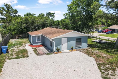 House in Daytona Beach, Florida 3 bedrooms, 89.74 sq.m. № 1799995 - photo 1