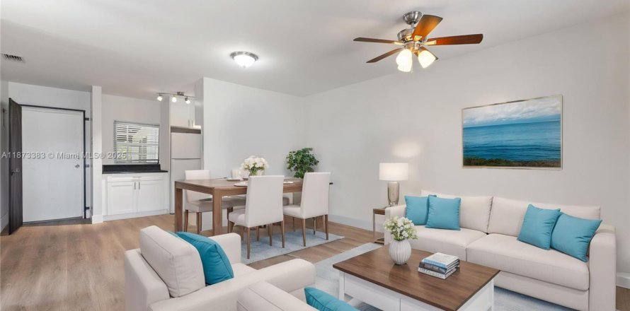 Immobilier commercial à Miami, Floride 137.03 m2 № 1933386
