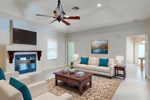 House in Vero Beach, Florida 5 bedrooms, 379.88 sq.m. № 1614834 - photo 17